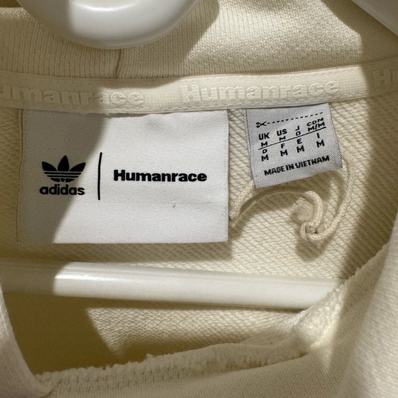 Adidas Unisex Pharrell Williams Humanrace Basics Hoody in white - Picture 4 of 4